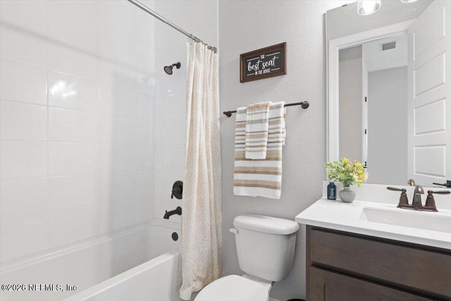 Furnished interior view inside a new home in Middlebourne 50', St. Johns (Image 28).