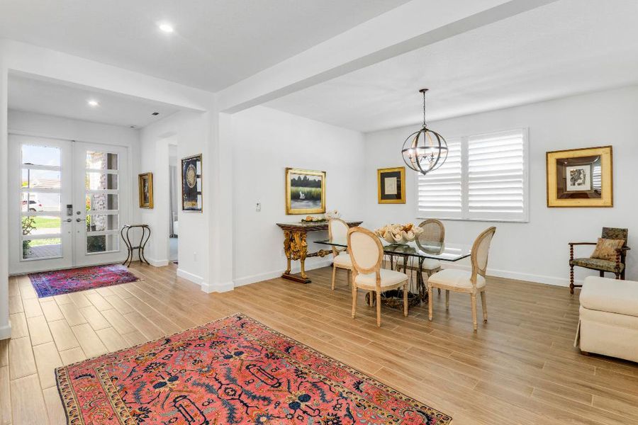 Dining or Flex Space