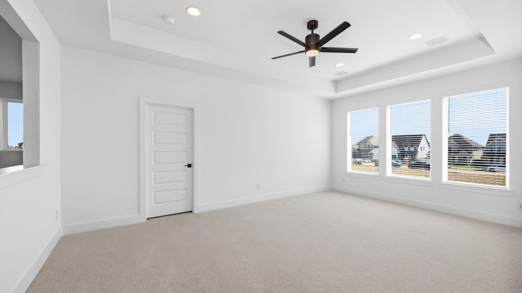 Spacious, unfurnished interior of a new home in Landmark, Denton (Image 15).