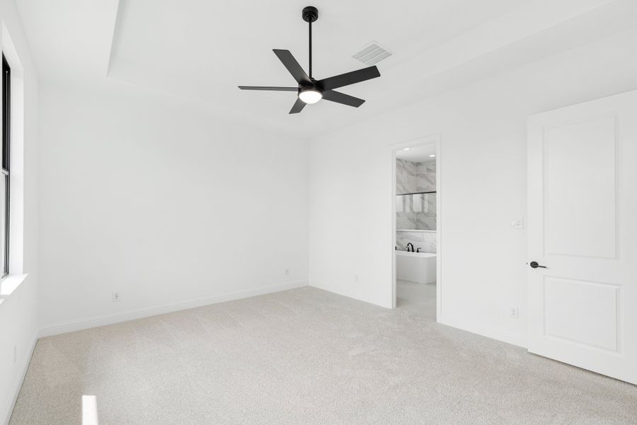 Spacious, unfurnished interior of a new home in Nelson Lake Estates, Rockwall (Image 28).