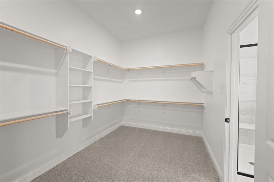 Spacious, unfurnished interior of a new home in Coyote Crossing, Godley (Image 26).