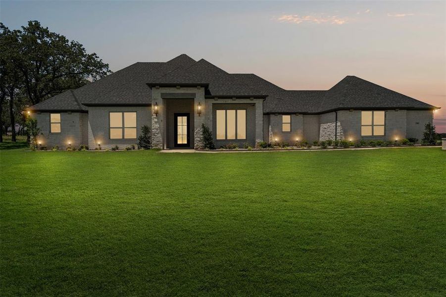 Image 23 of a home in Santana Ridge. Image 23 of a home in Santana Ridge.