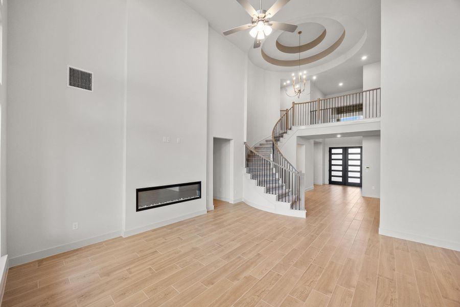 Spacious, unfurnished interior of a new home in Santa Rita Ranch, Liberty Hill (Image 14).
