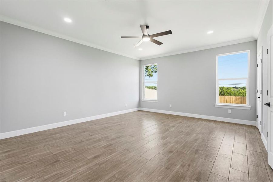 Spacious, unfurnished interior of a new home in , Fort Worth (Image 11).
