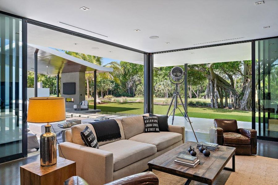 138-12NBeachRd-HobeSound-SMALL