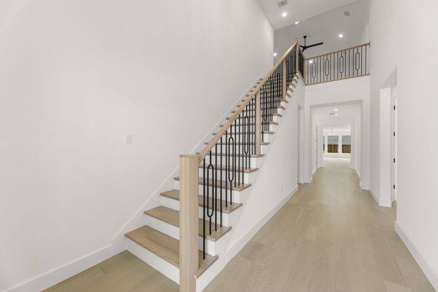 Spacious, unfurnished interior of a new home in Mustang Lakes, Celina (Image 24). Spacious, unfurnished interior of a new home in Mustang Lakes, Celina (Image 24).