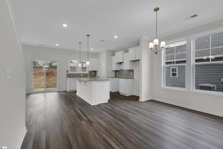 Image 20 of a home in Lynbrook. Image 20 of a home in Lynbrook.