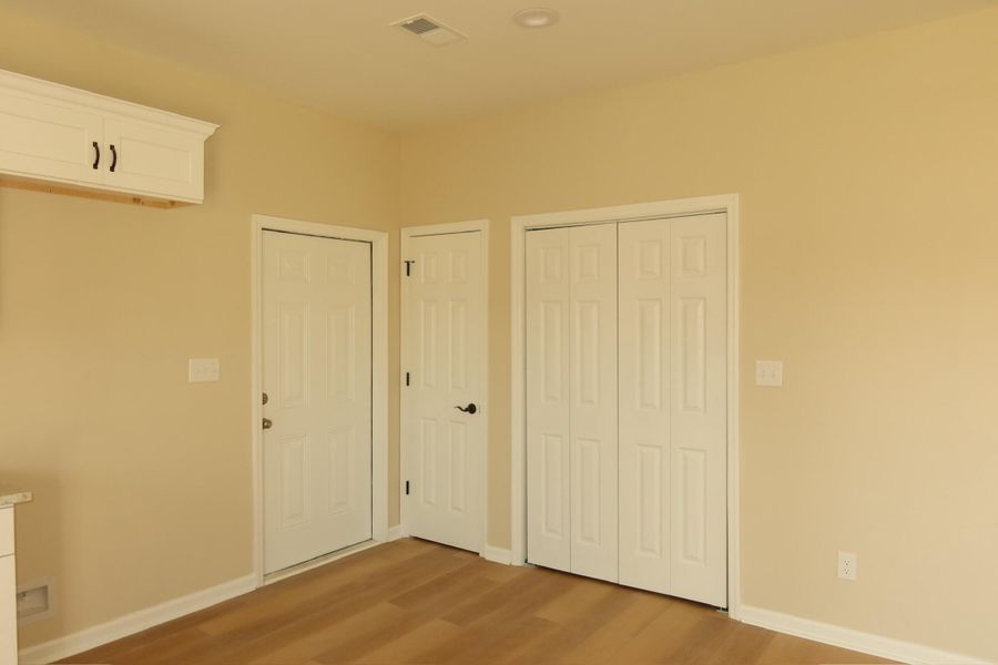 Spacious, unfurnished interior of a new home in , Santee (Image 10).
