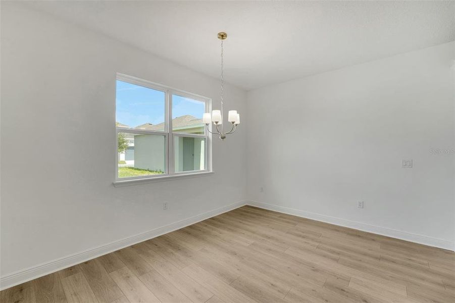 Spacious, unfurnished interior of a new home in Crossroads at Kelly Park, Apopka (Image 19).