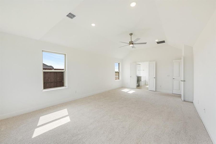 Spacious, unfurnished interior of a new home in Hunters Ridge, Crowley (Image 30). Spacious, unfurnished interior of a new home in Hunters Ridge, Crowley (Image 30).