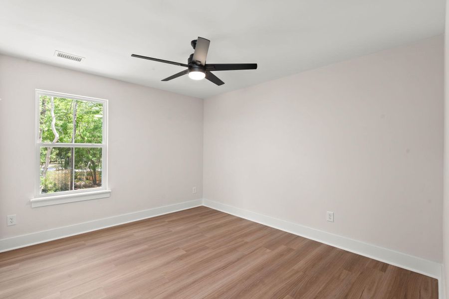 Spacious, unfurnished interior of a new home in , Hollywood (Image 23).