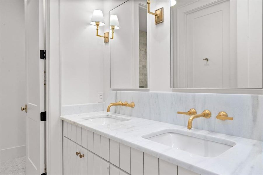 Image 38 of a home in .