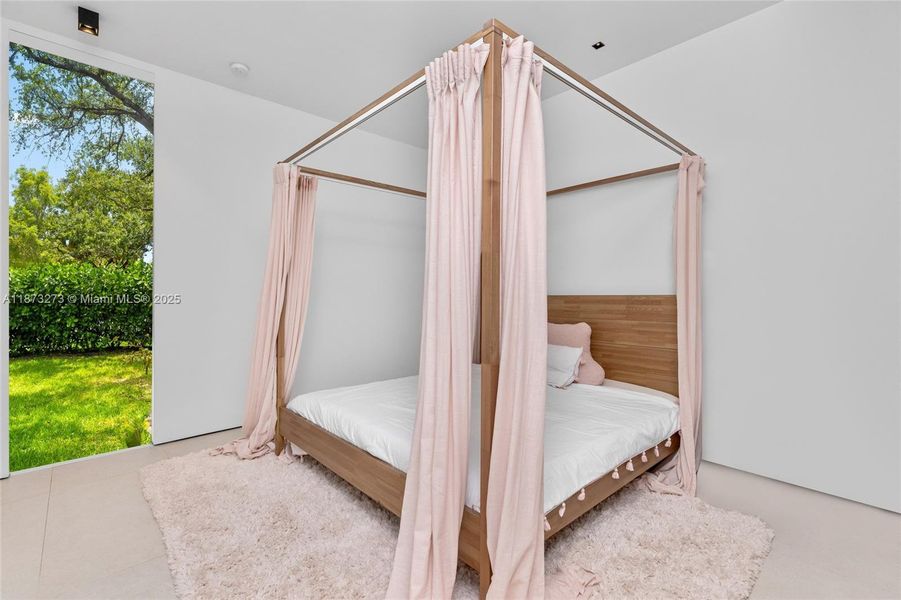 Furnished interior view inside a new home in , Pinecrest (Image 62).