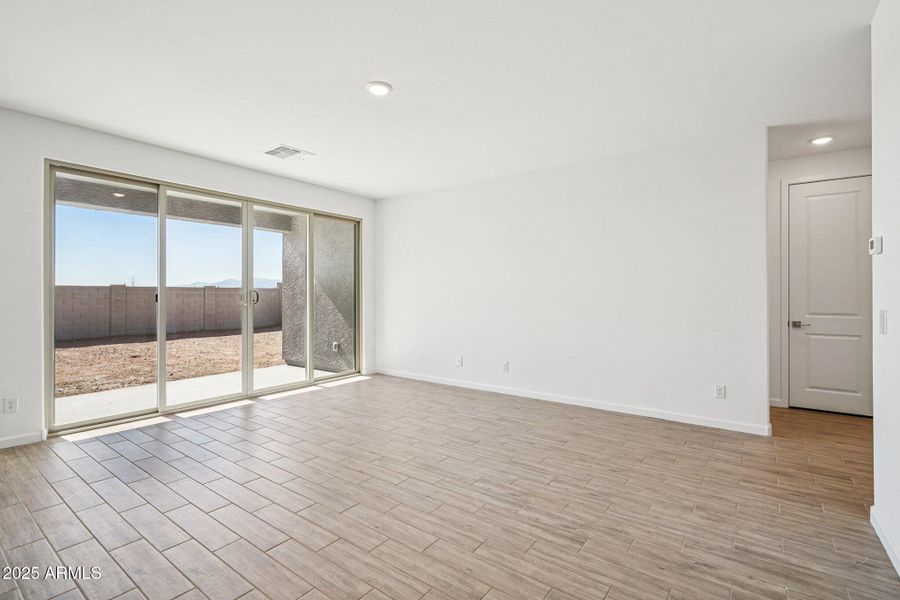 7-web-or-mls-W Camino de Oro-S0511-007