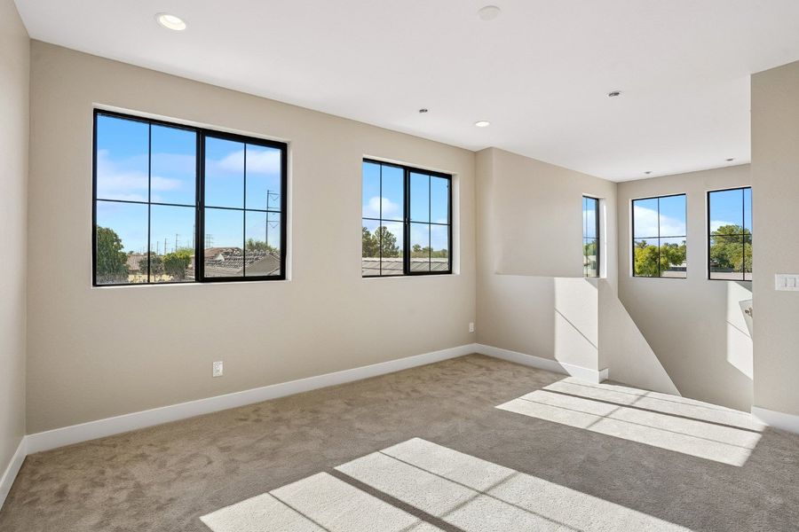 Spacious, unfurnished interior of a new home in 33 North, Gilbert (Image 17). Spacious, unfurnished interior of a new home in 33 North, Gilbert (Image 17).