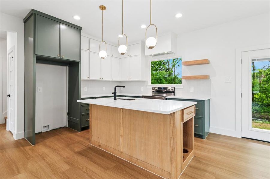 Furnished interior view inside a new home in , Glenn Heights (Image 6).