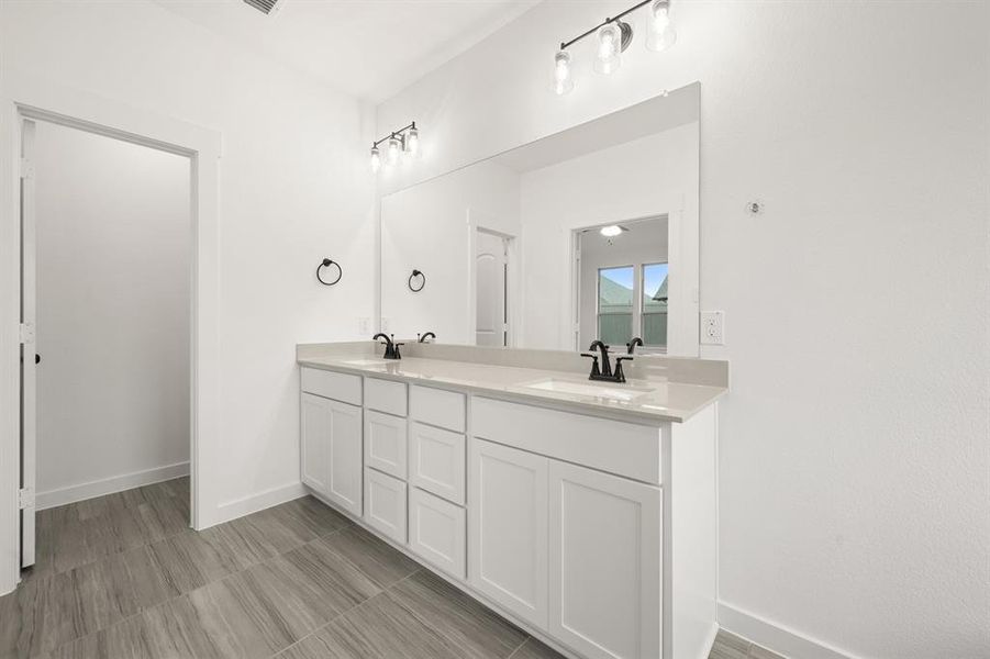 7502 Prairie Holly- LiPrimary Suite-5