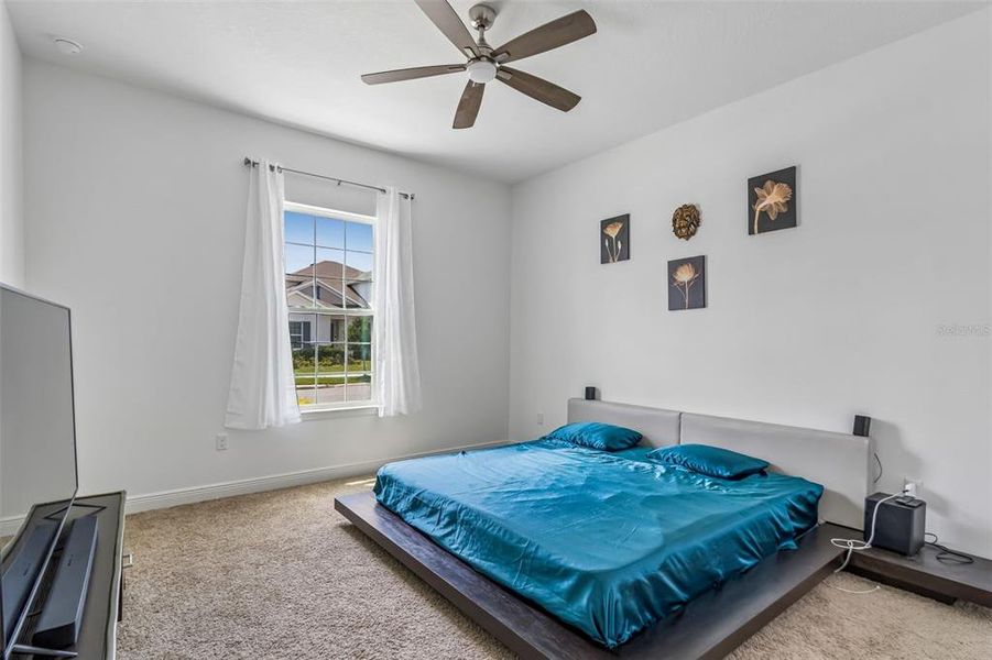 Furnished interior view inside a new home in , Orlando (Image 42).