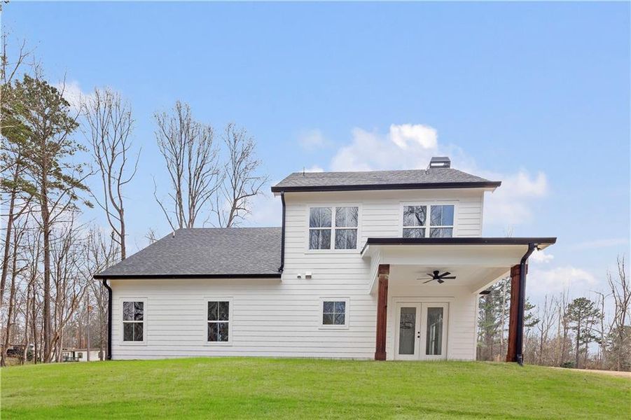 Exterior details and patio area of a home in , Dallas (Image 4).