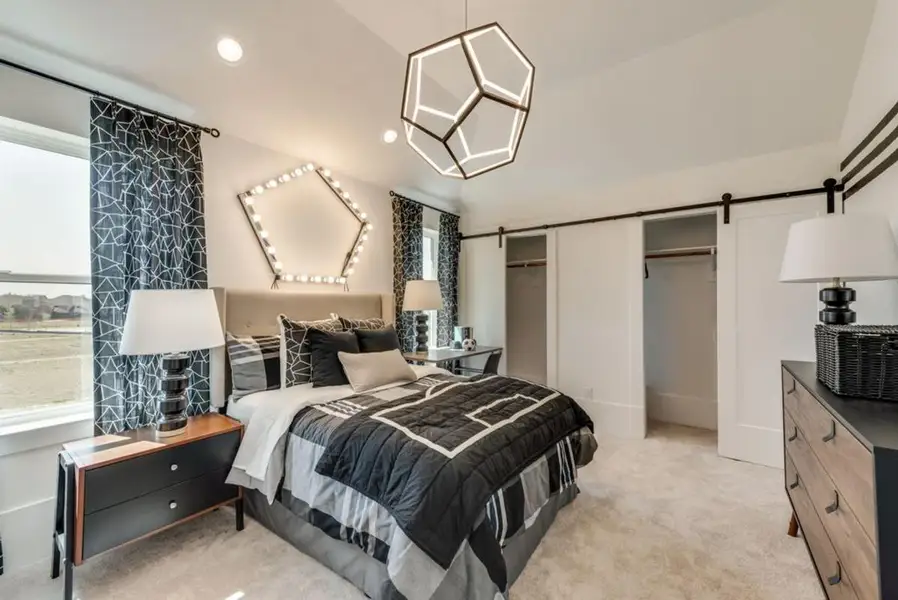 Representative furnished interior of a home built from the Grand Silverleaf by Grand Homes in Grand Oaks, Celina (Image 18).