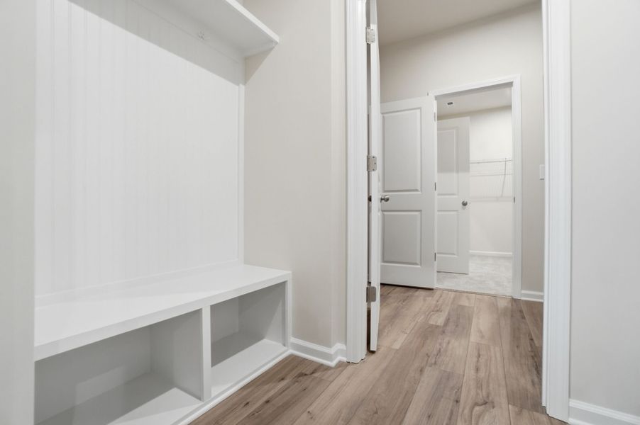 Spacious, unfurnished interior of a new home in Waxhaw Landing, Monroe (Image 21).