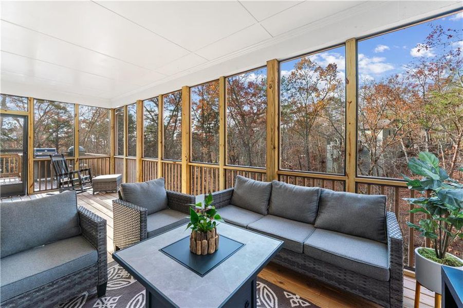 Exterior details and patio area of a home in , Waleska (Image 3).