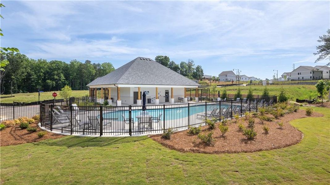 Community amenities in The Village at Sandy Plains, Marietta (Image 33).
