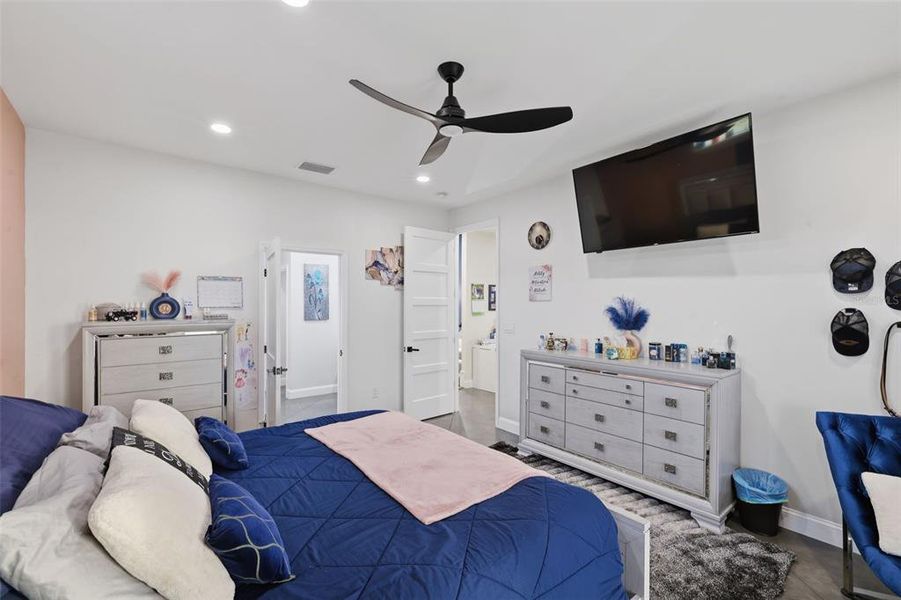 Furnished interior view inside a new home in , Dade City (Image 49).