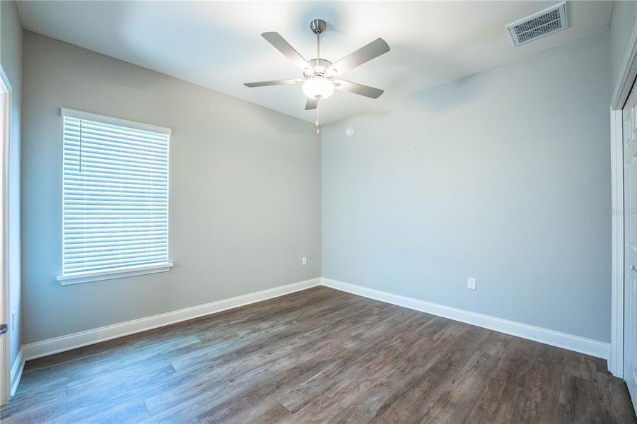 Spacious, unfurnished interior of a new home in , Lakeland (Image 47).