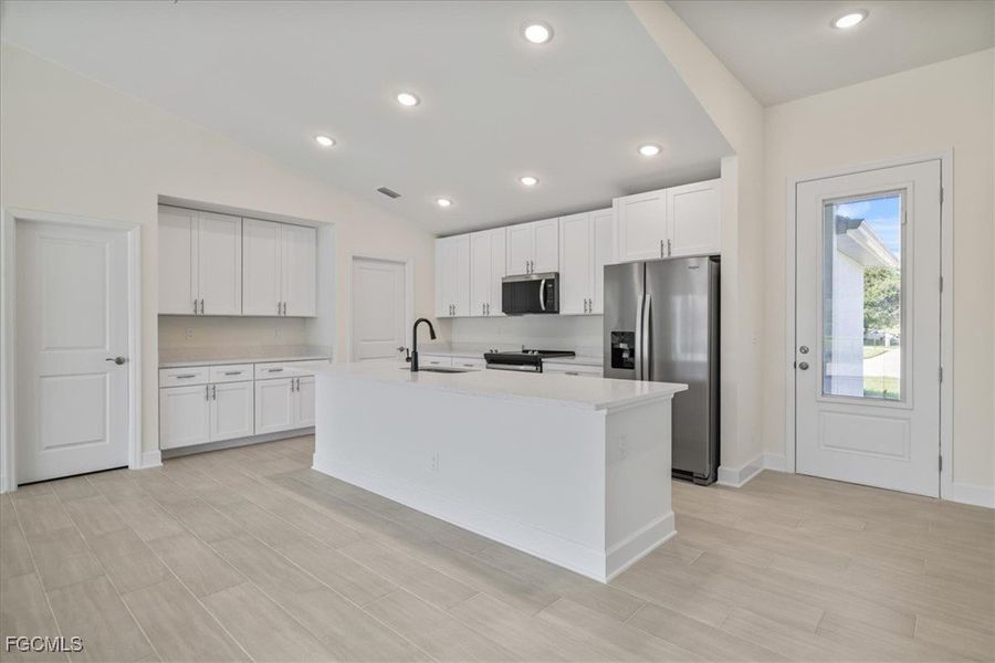 Furnished interior view inside a new home in Cape Coral, Cape Coral (Image 10).