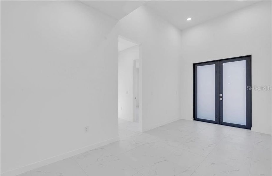 Spacious, unfurnished interior of a new home in , Cape Coral (Image 17). Spacious, unfurnished interior of a new home in , Cape Coral (Image 17).