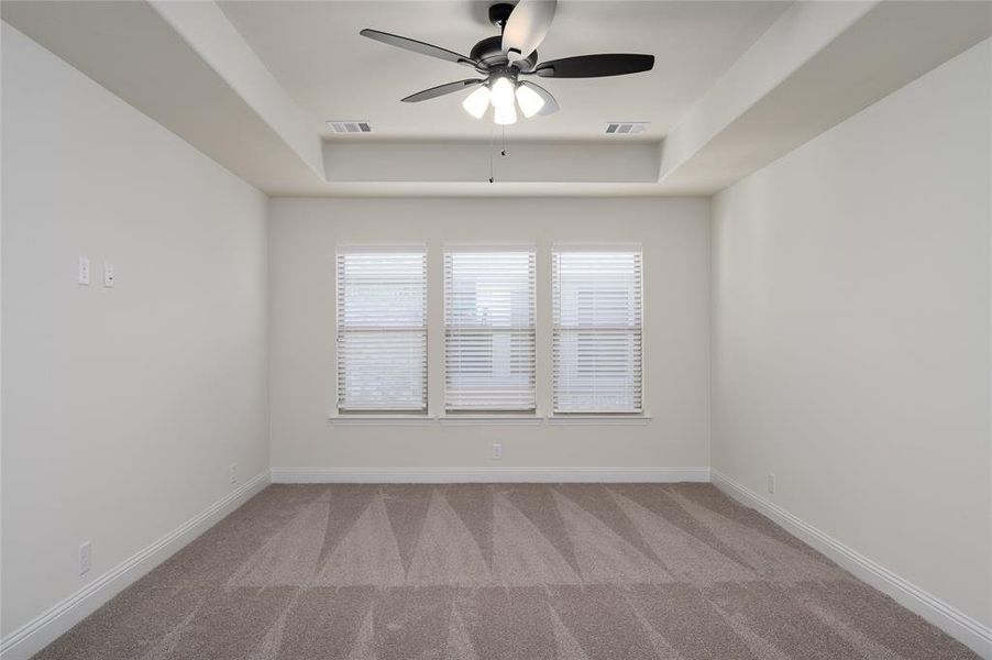 Spacious, unfurnished interior of a new home in Creekview Meadows, Pilot Point (Image 29). Spacious, unfurnished interior of a new home in Creekview Meadows, Pilot Point (Image 29).