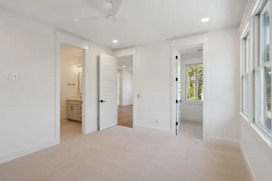 3,458sf New Home in Hollywood, SC.  - Slide 38