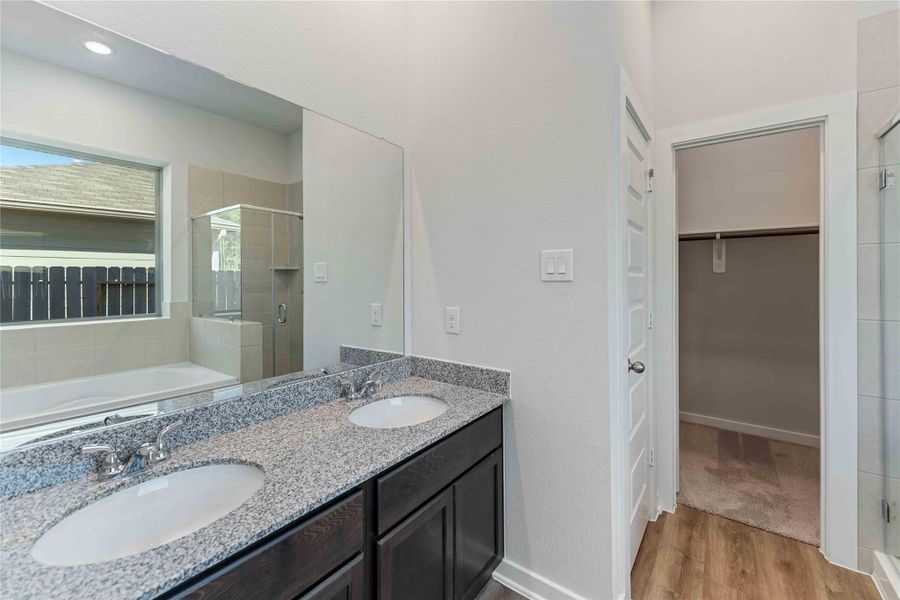 Furnished interior view inside a new home in Meadow Park, Conroe (Image 8). Furnished interior view inside a new home in Meadow Park, Conroe (Image 8).