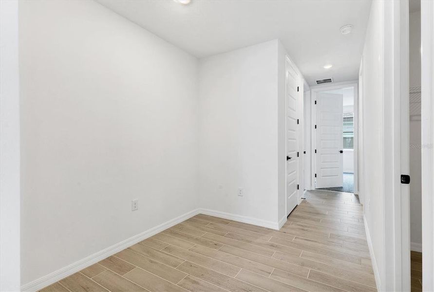 Spacious, unfurnished interior of a new home in , Parrish (Image 28).