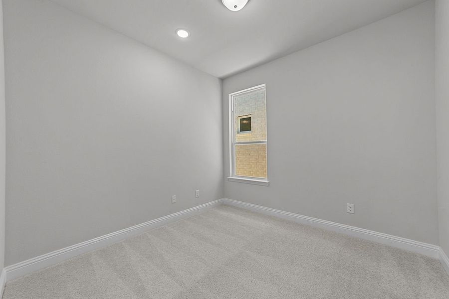 Image 21 of a home in Symmetry 37s.