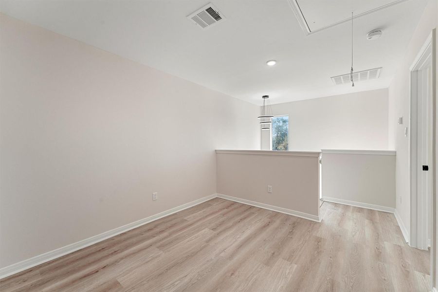 Spacious, unfurnished interior of a new home in , Houston (Image 19).