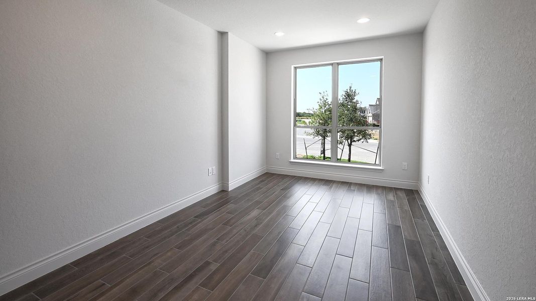 Spacious, unfurnished interior of a new home in Legacy at Lake Dunlap, New Braunfels (Image 20).