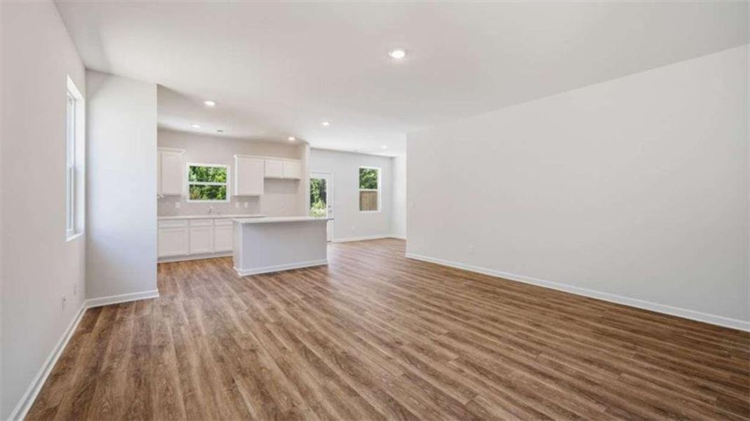 Spacious, unfurnished interior of a new home in Shoal Creek, Hampton (Image 13).