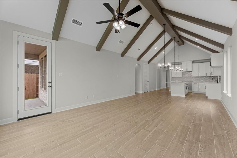 Representative image. Features, specifications, selections and colors may vary. Representative image. Features, specifications, selections and colors may vary.