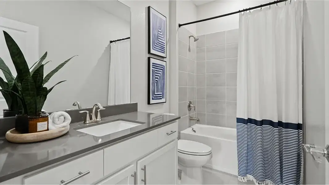 1713 Venice Bath2 F1 1713 Venice Bath2 F1