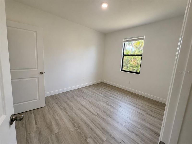 Spacious, unfurnished interior of a new home in , Labelle (Image 5).