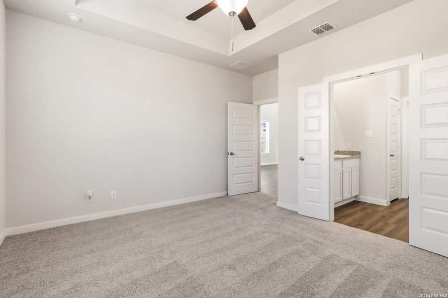 Spacious, unfurnished interior of a new home in Applewhite Meadows, San Antonio (Image 17).