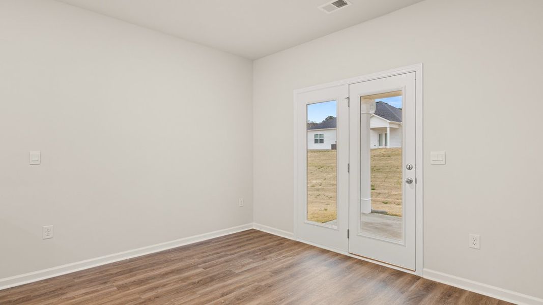Spacious, unfurnished interior of a new home in Twin Lakes, Hoschton (Image 17).