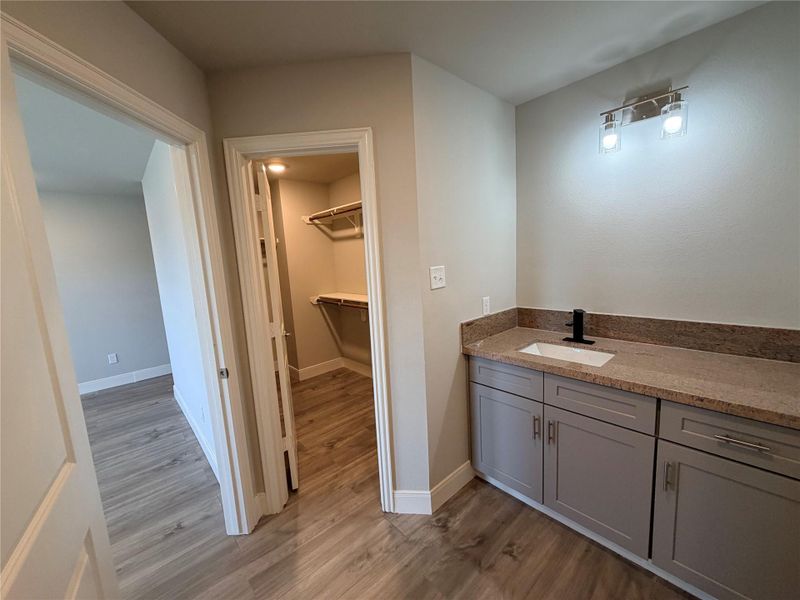 Furnished interior view inside a new home in , Baytown (Image 9).