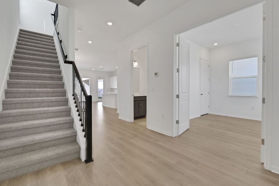 Winter Garden, FL New Home.  - Slide 10