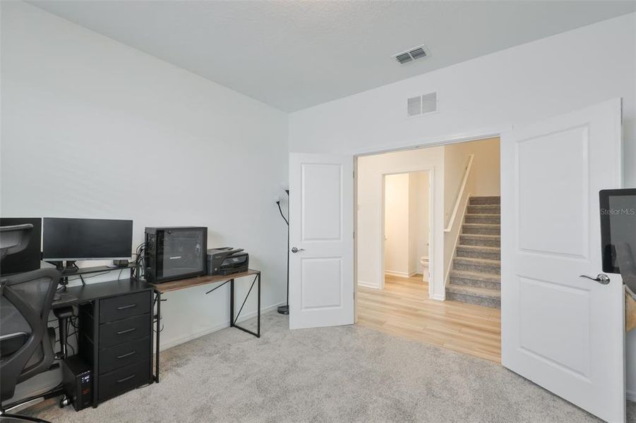 Furnished interior view inside a new home in , Valrico (Image 46).