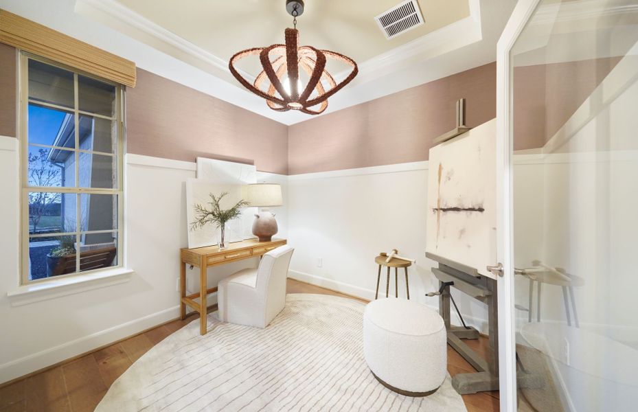 Representative furnished interior of a home built from the Flagstone by Pulte Homes in SeaFlower, Bradenton (Image 11).