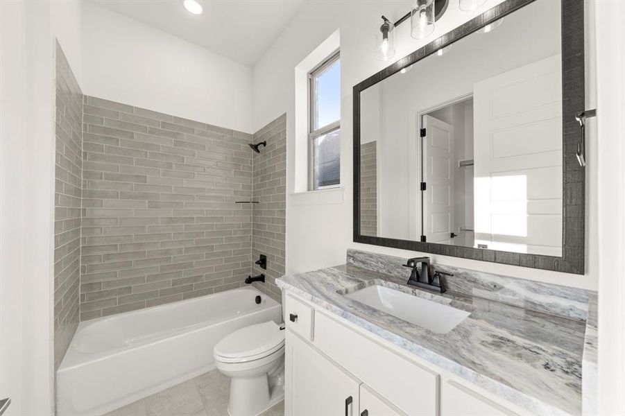 14. 4820 Belo - 3RD Bath 14. 4820 Belo - 3RD Bath