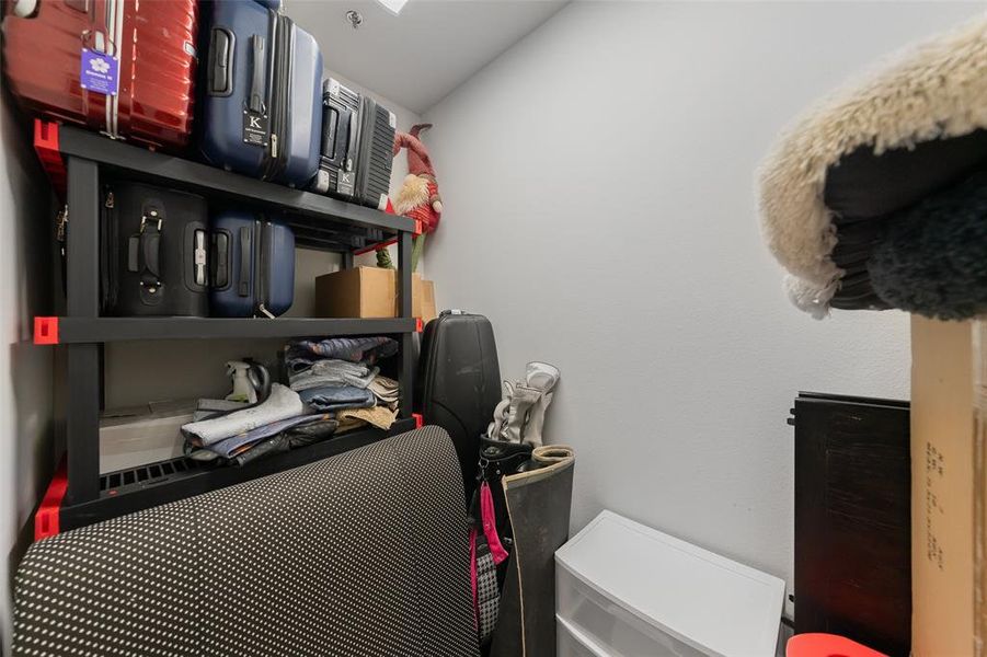 Furnished interior view inside a new home in , Allen (Image 23).